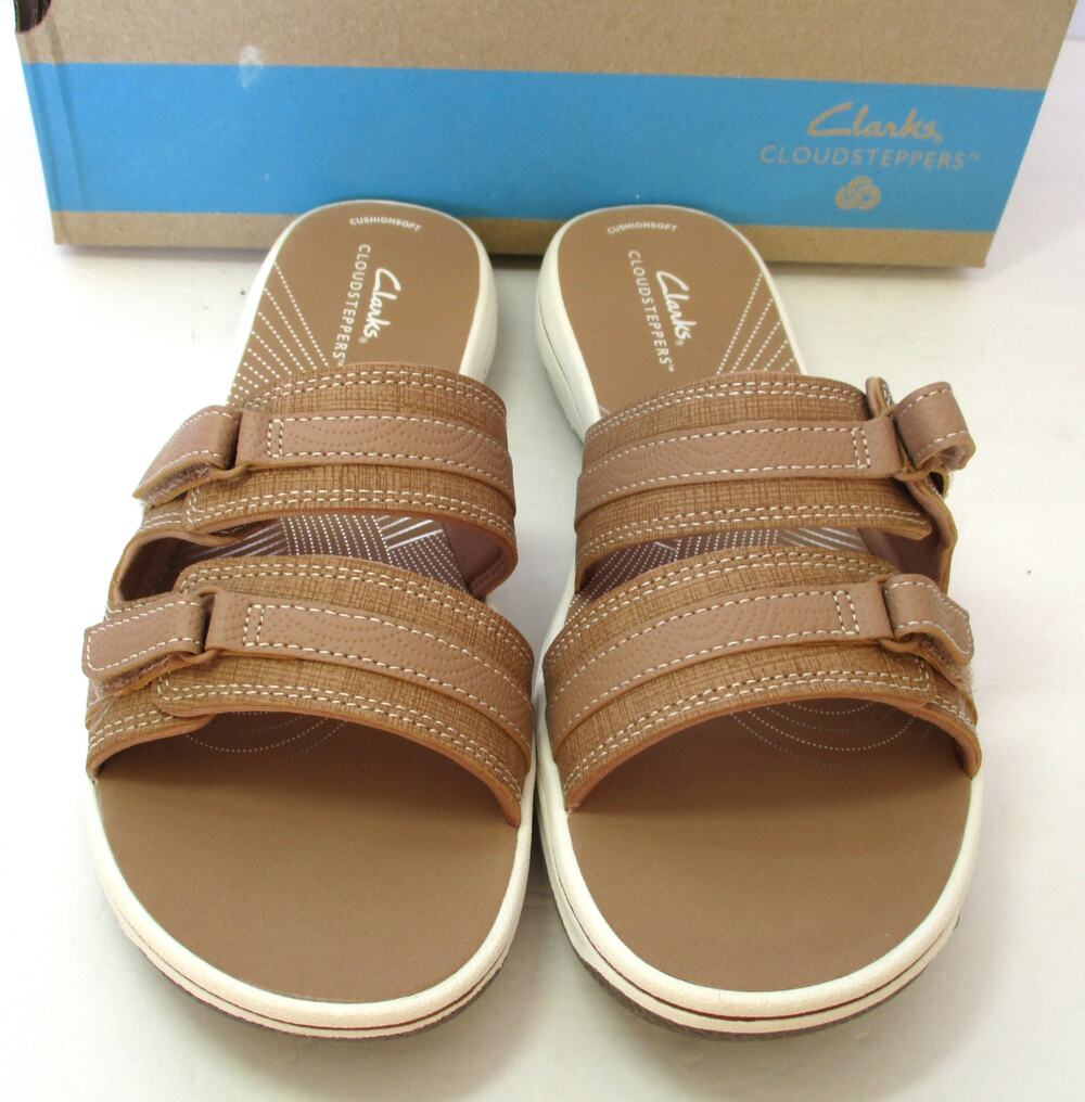 New CLARKS Cloudsteppers Piper Breeze Warm Beige Slip On Sandals Women Size 8